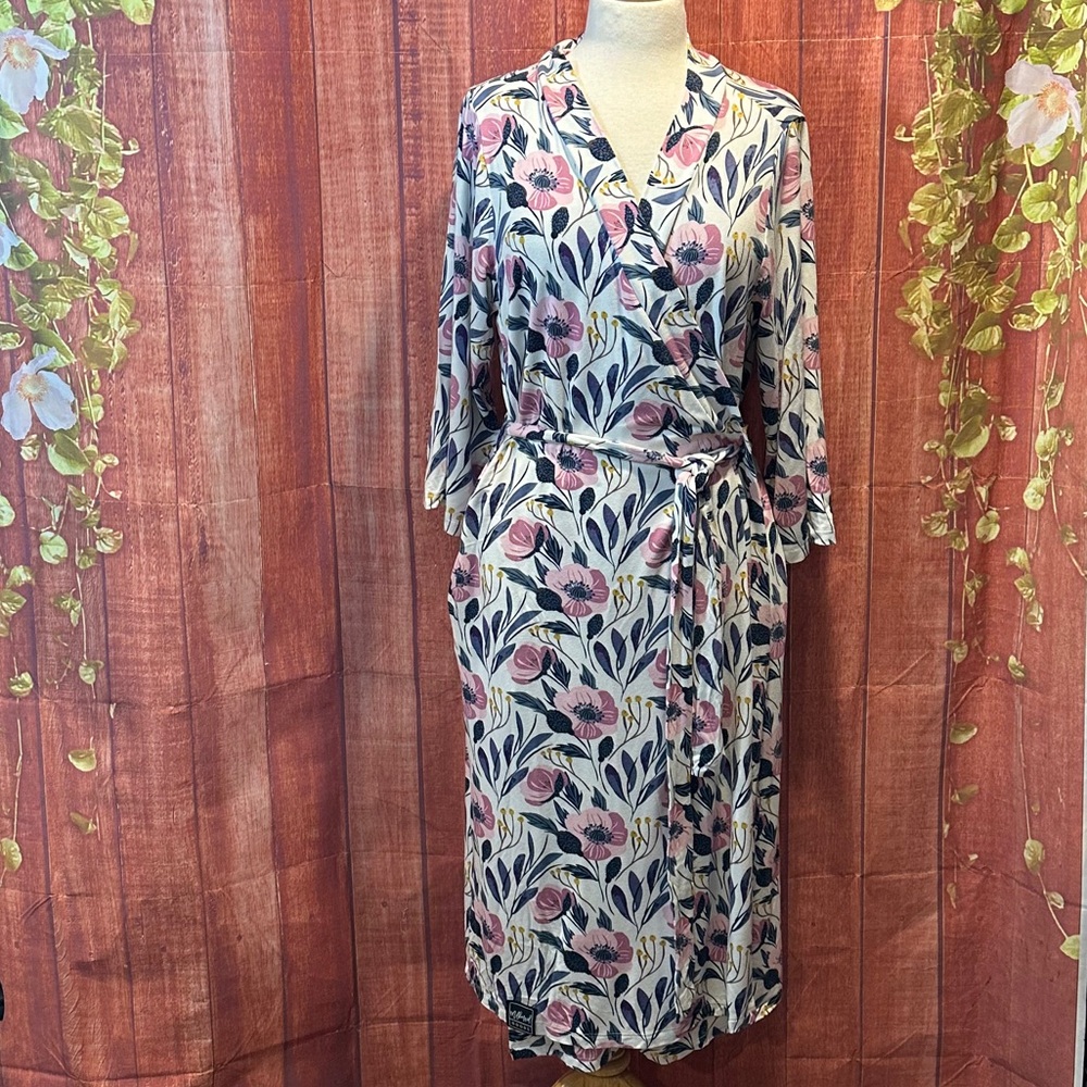 Milkmaid Goods Robe
